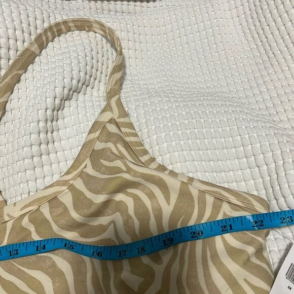 NWT- Old Navy- 3X. PowerSoft Bodysuit - Picture 5 of 7